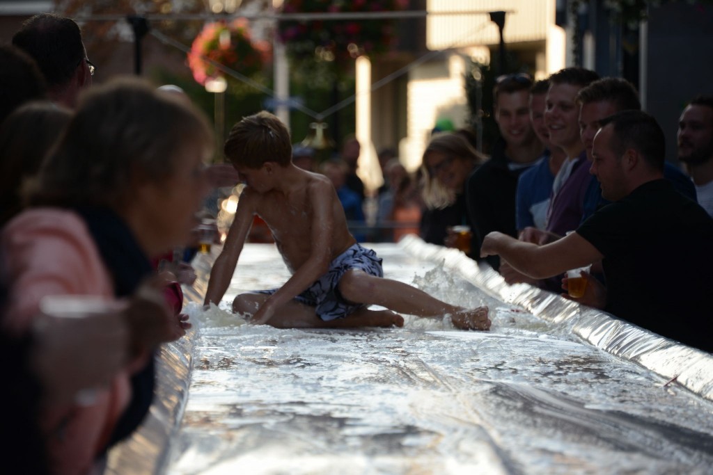 ../Images/Donderdag kermis 341.jpg